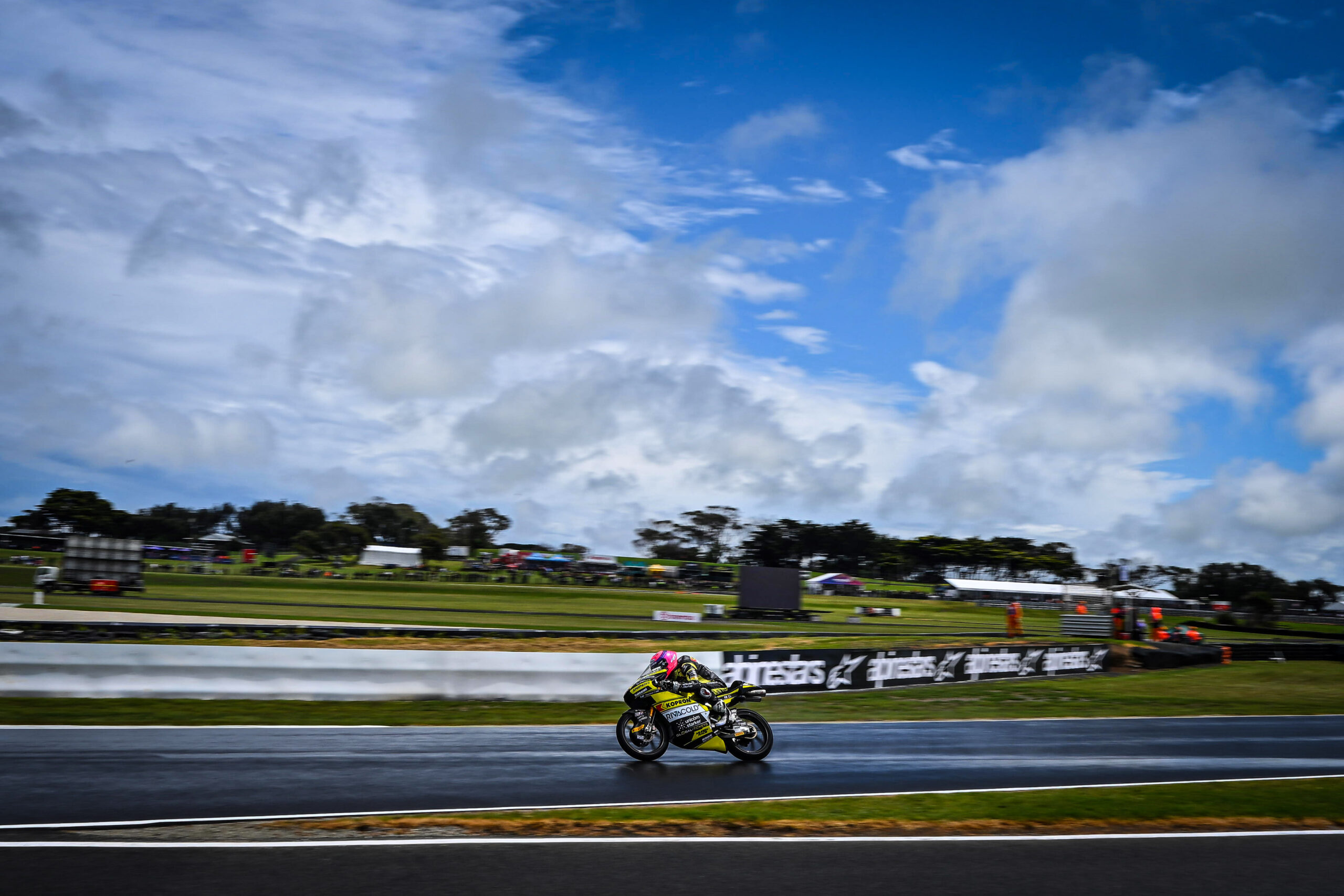 <Strong>Wind and rain during the Phillip Island weekend, but everything changes in the race</strong>